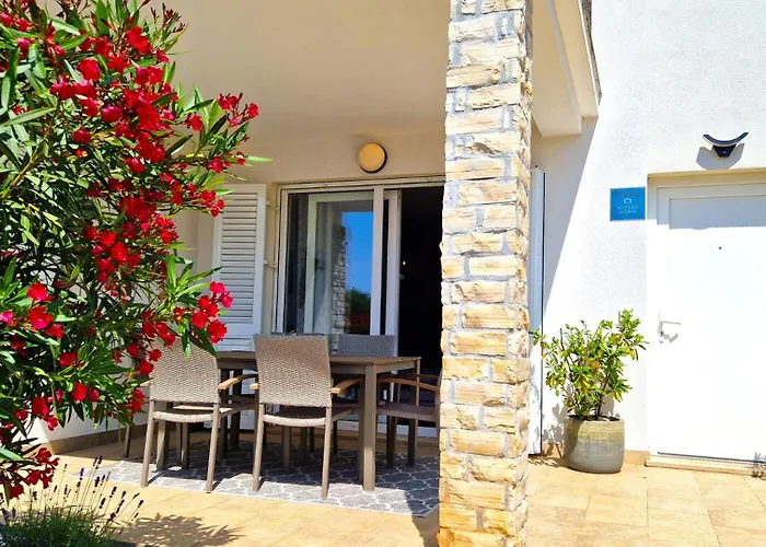 Beautiful Piccolo Paradiso In Novigrad *