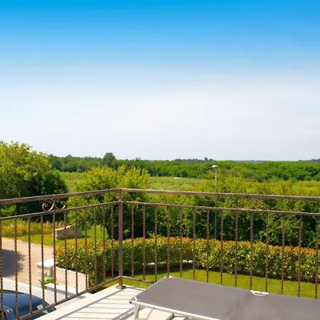 Villa Beautiful Piccolo Paradiso In Novigrad