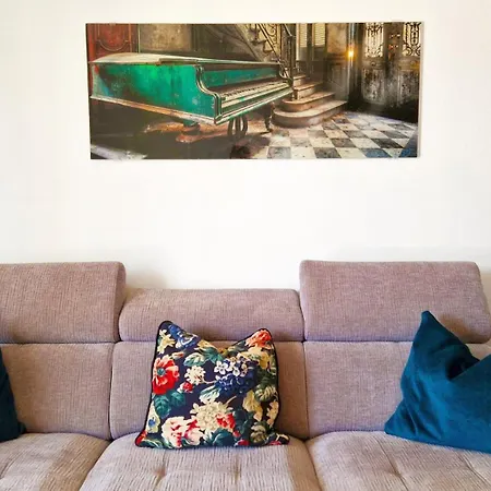 Beautiful Piccolo Paradiso In Novigrad Vila