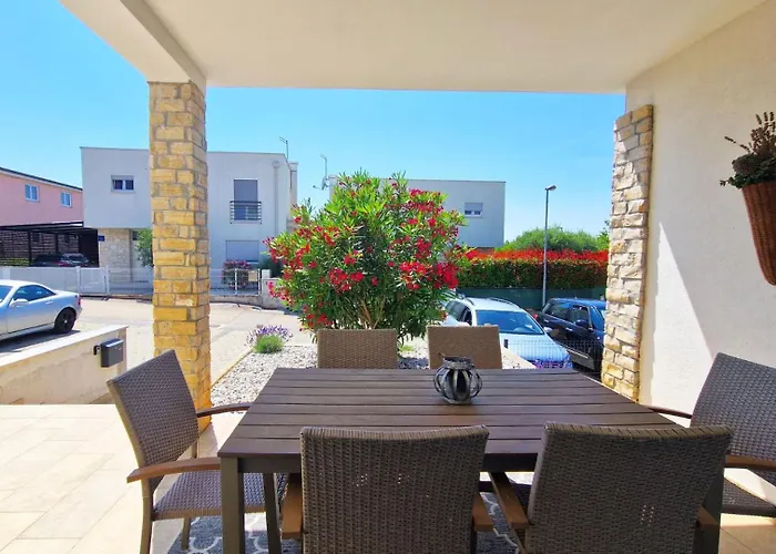 Vila Beautiful Piccolo Paradiso In Novigrad Buzinija