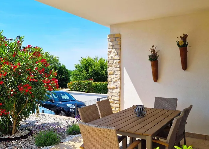 Beautiful Piccolo Paradiso In Novigrad *